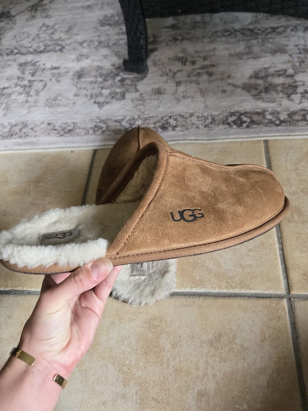 UGG Mens Scuff Suede Slippers Chestnut Tan Sheepskin Shearling Fur Size 11 Uggs - Picture 10 of 13